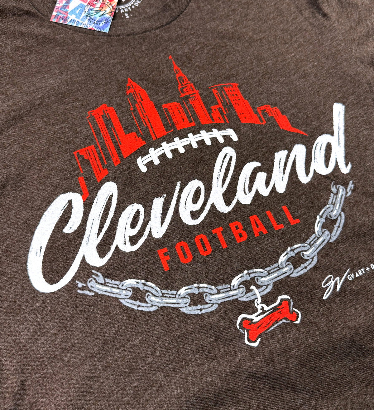 Cleveland Script Skyline Chain Cropped T shirt