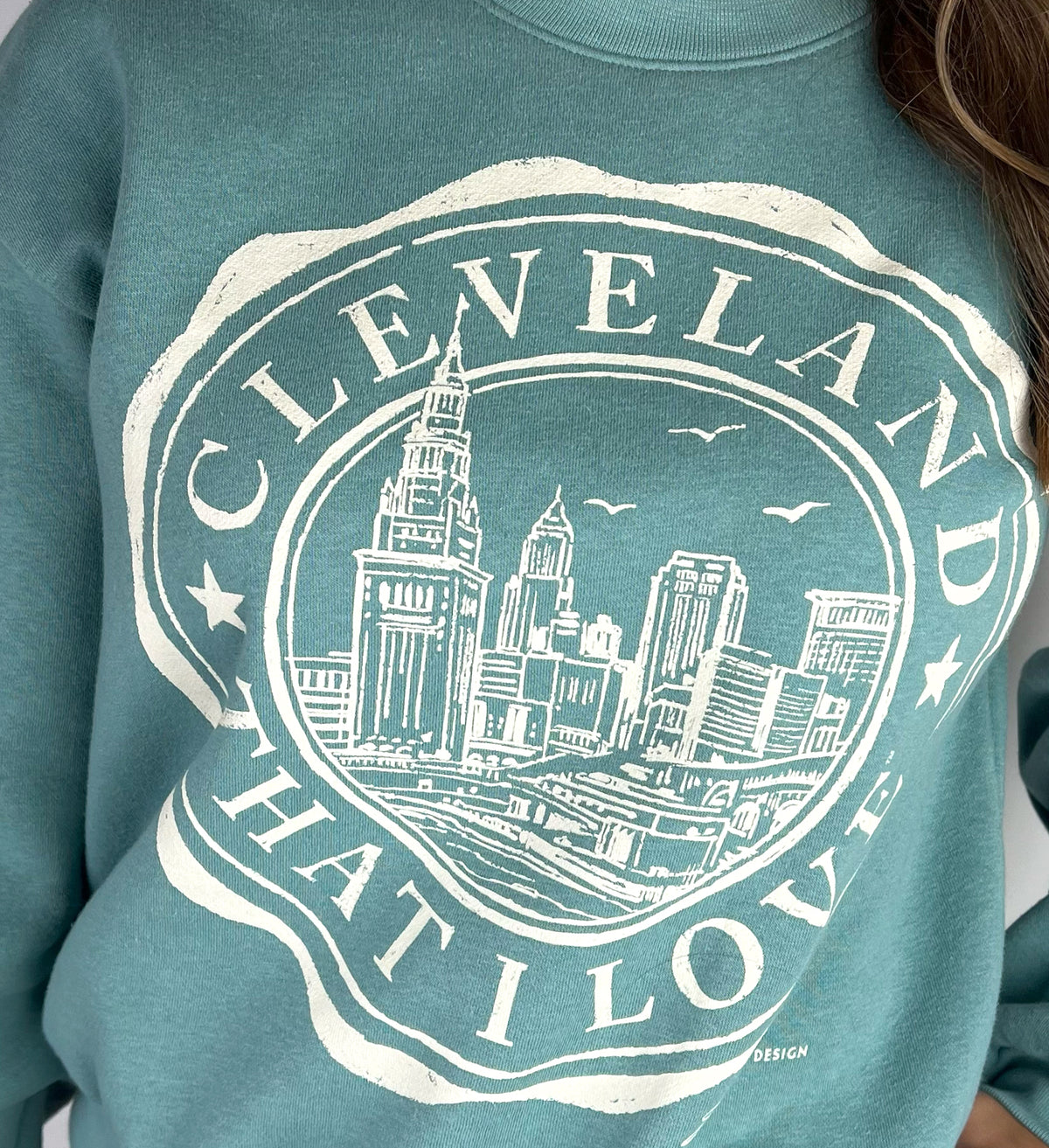 Womens Cleveland Crest Crew Sweatshirt