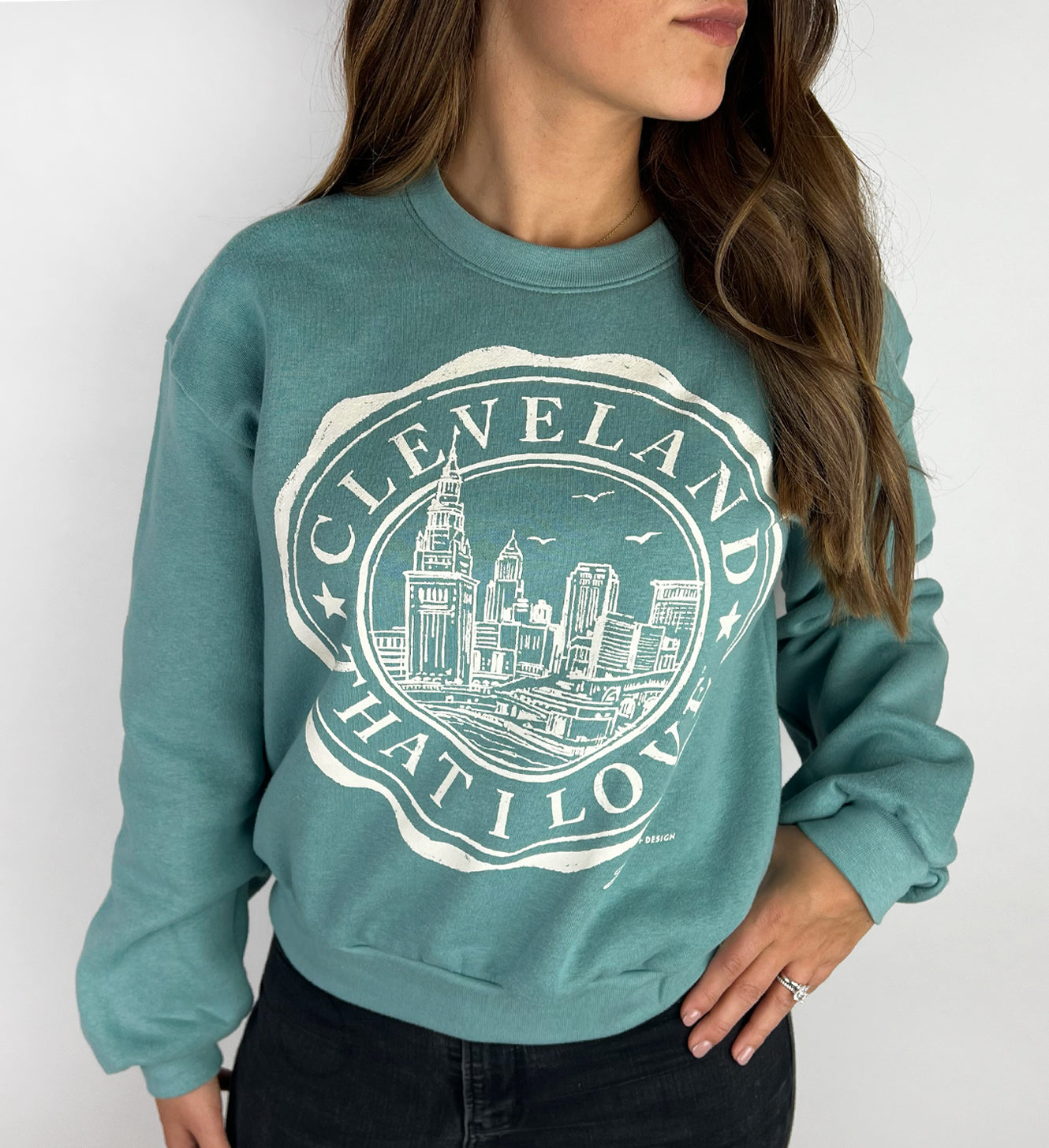 Womens Cleveland Crest Crew Sweatshirt