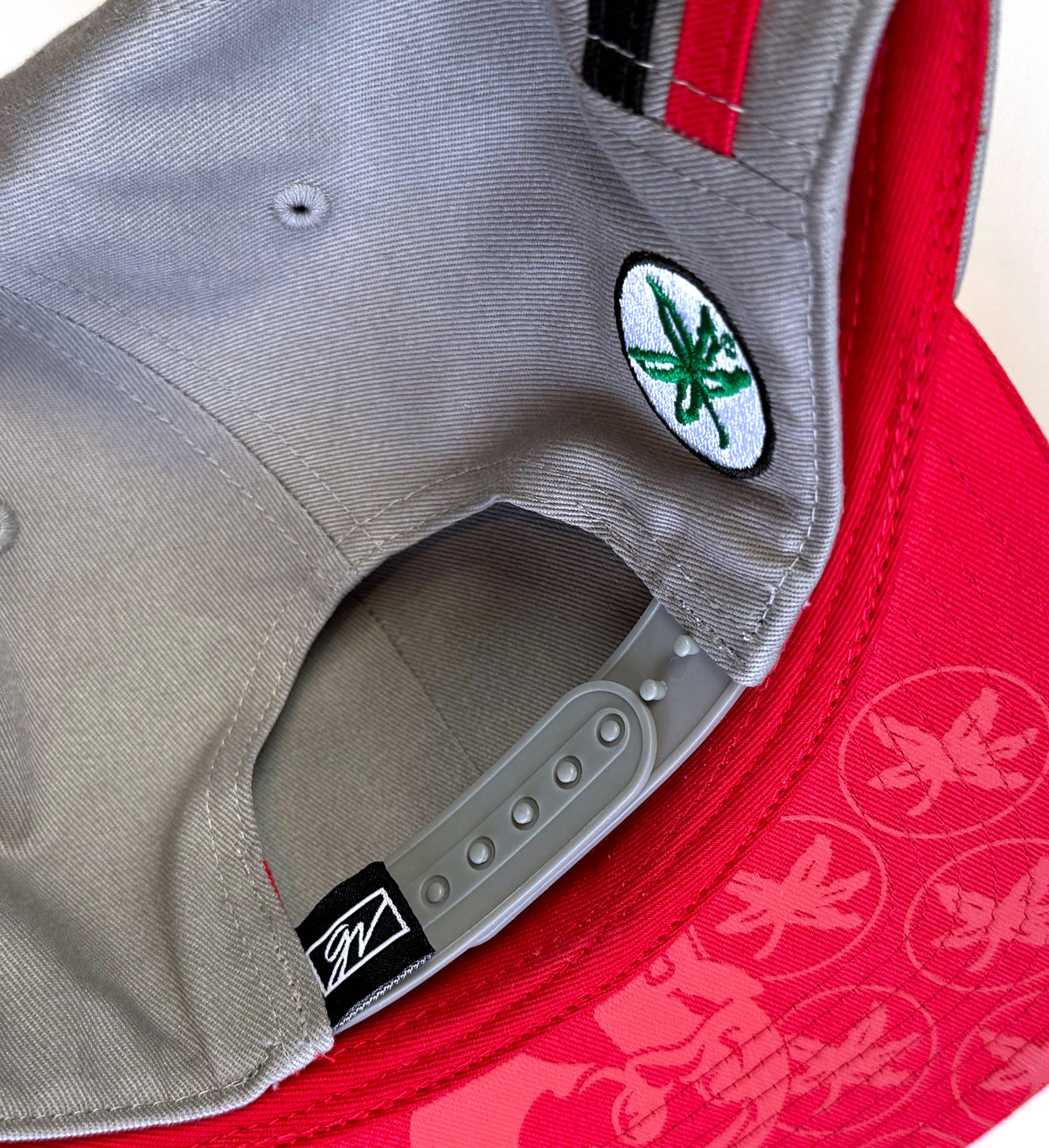 Heritage O Stripes Grey Snapback